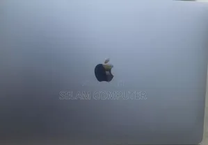 New Laptop Apple MacBook Pro 2017 16GB Intel Core I7 SSD 512GB