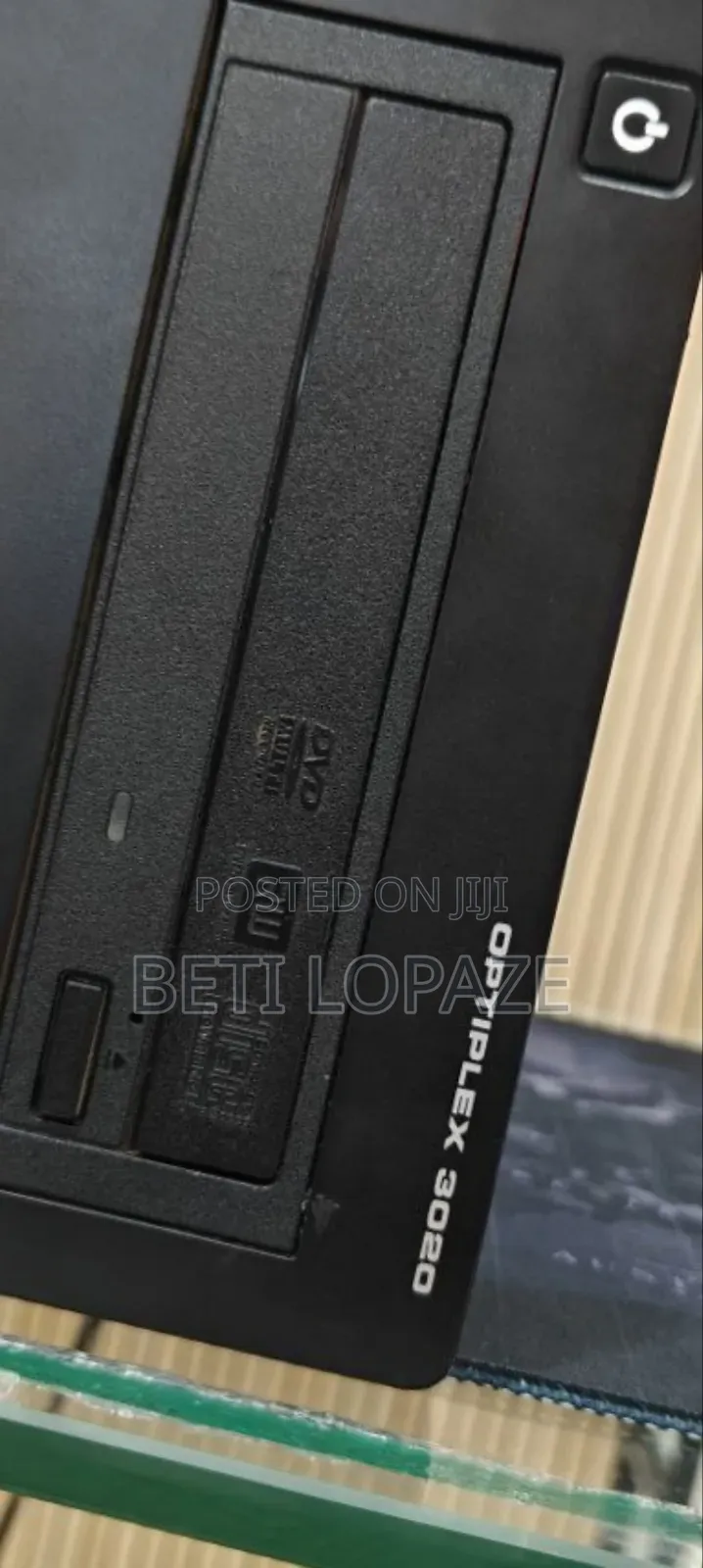 New Dell Inspiron 27 All-in-One 4GB Intel Core I5 SSD 500GB