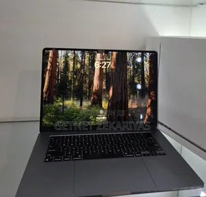 Photo - New Laptop Apple MacBook Air 2024 M3 15-Inch 8GB Apple M3 SSD 256GB