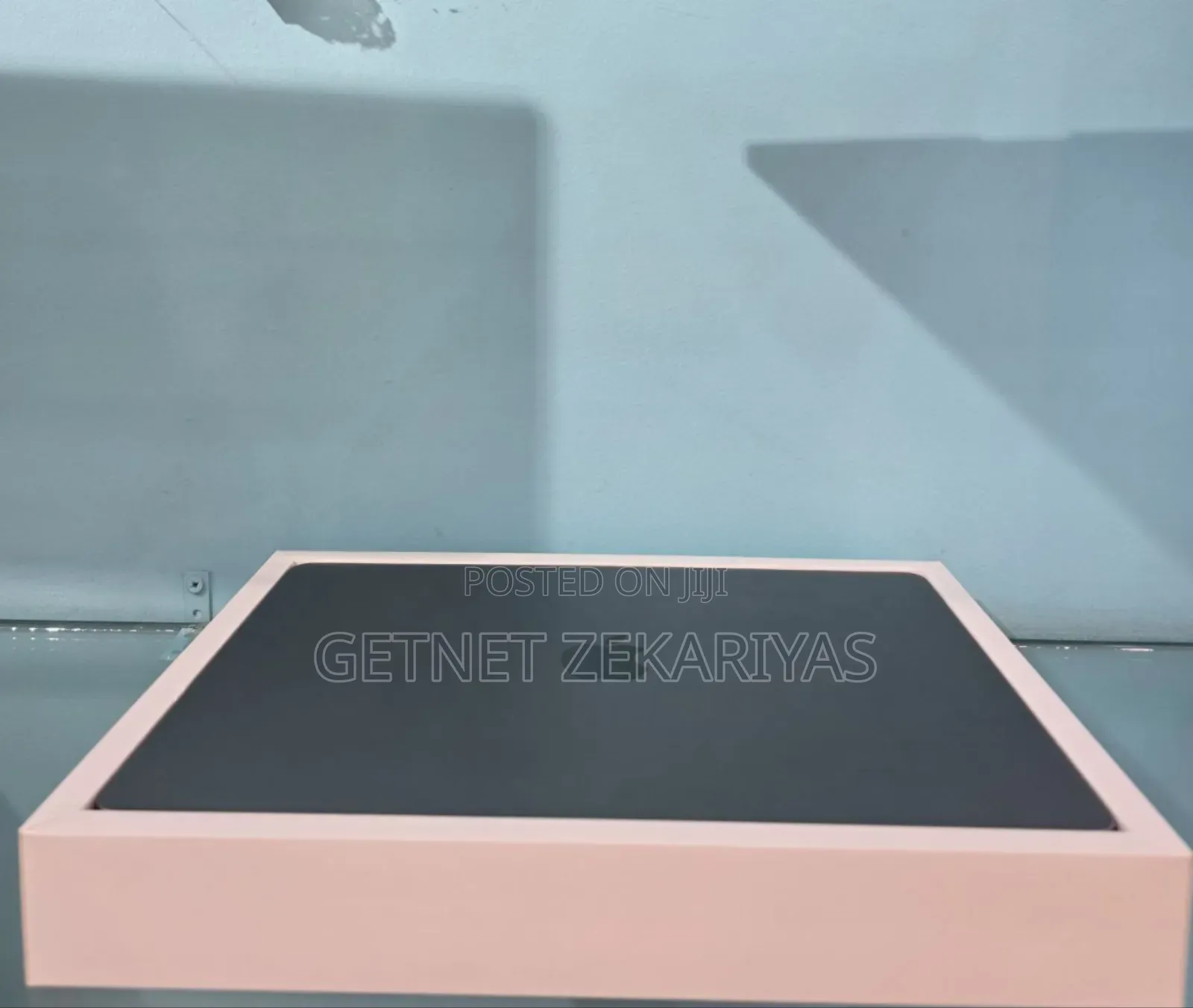 New Laptop Apple MacBook Air 2024 M3 15-Inch 8GB Apple M3 SSD 256GB