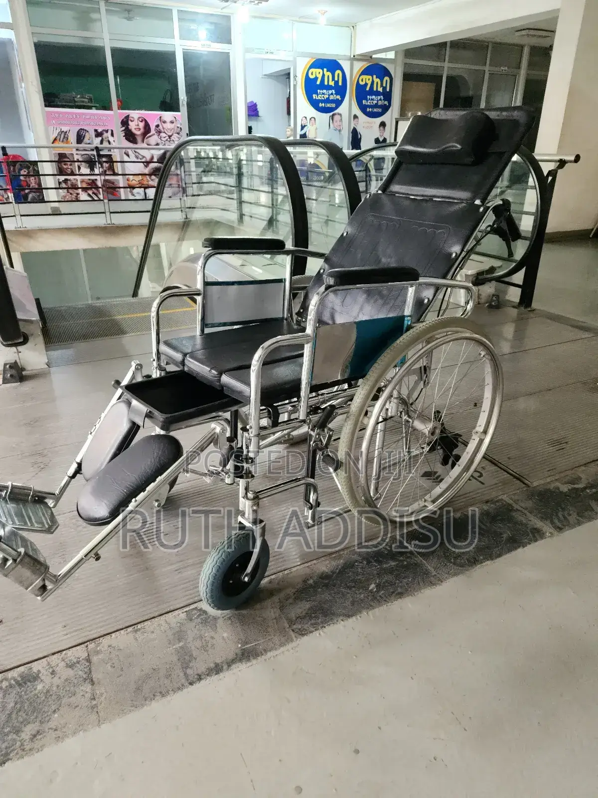 Wheelchair起初wheelchair娽我wheelchair與國wheelchair王族wheelchair