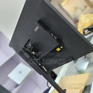 New Lenovo ThinkStation P710 32GB Intel Core I9 SSD 512GB