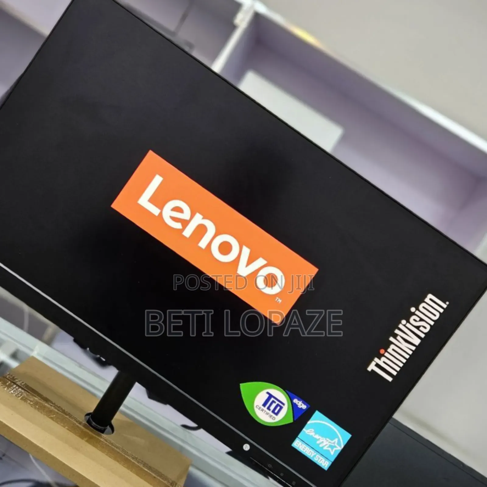 New Lenovo ThinkStation P710 32GB Intel Core I9 SSD 512GB