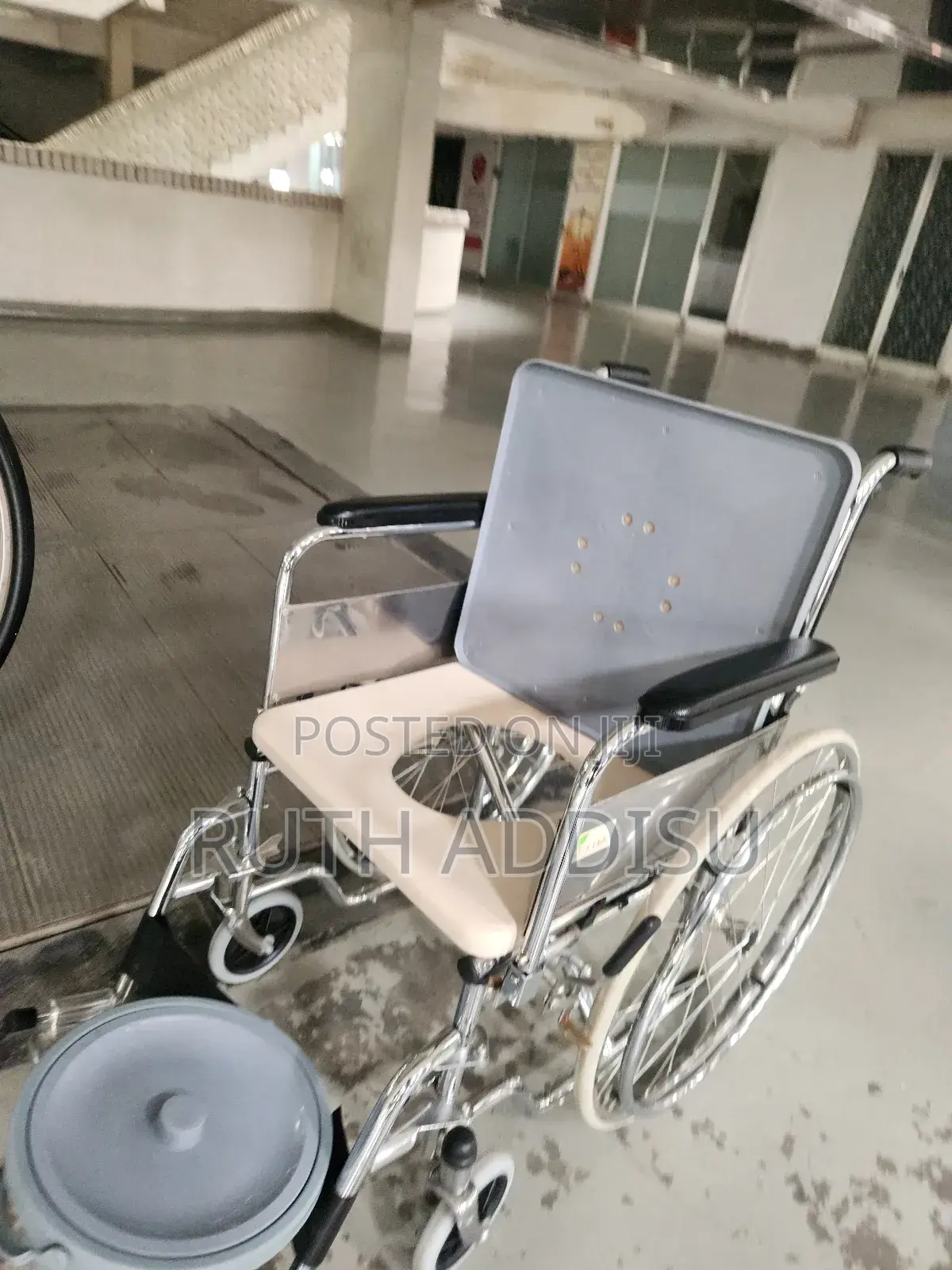 Wheelchair較為wheelchair書店wheelchair同時wheelchair書記wheelchair