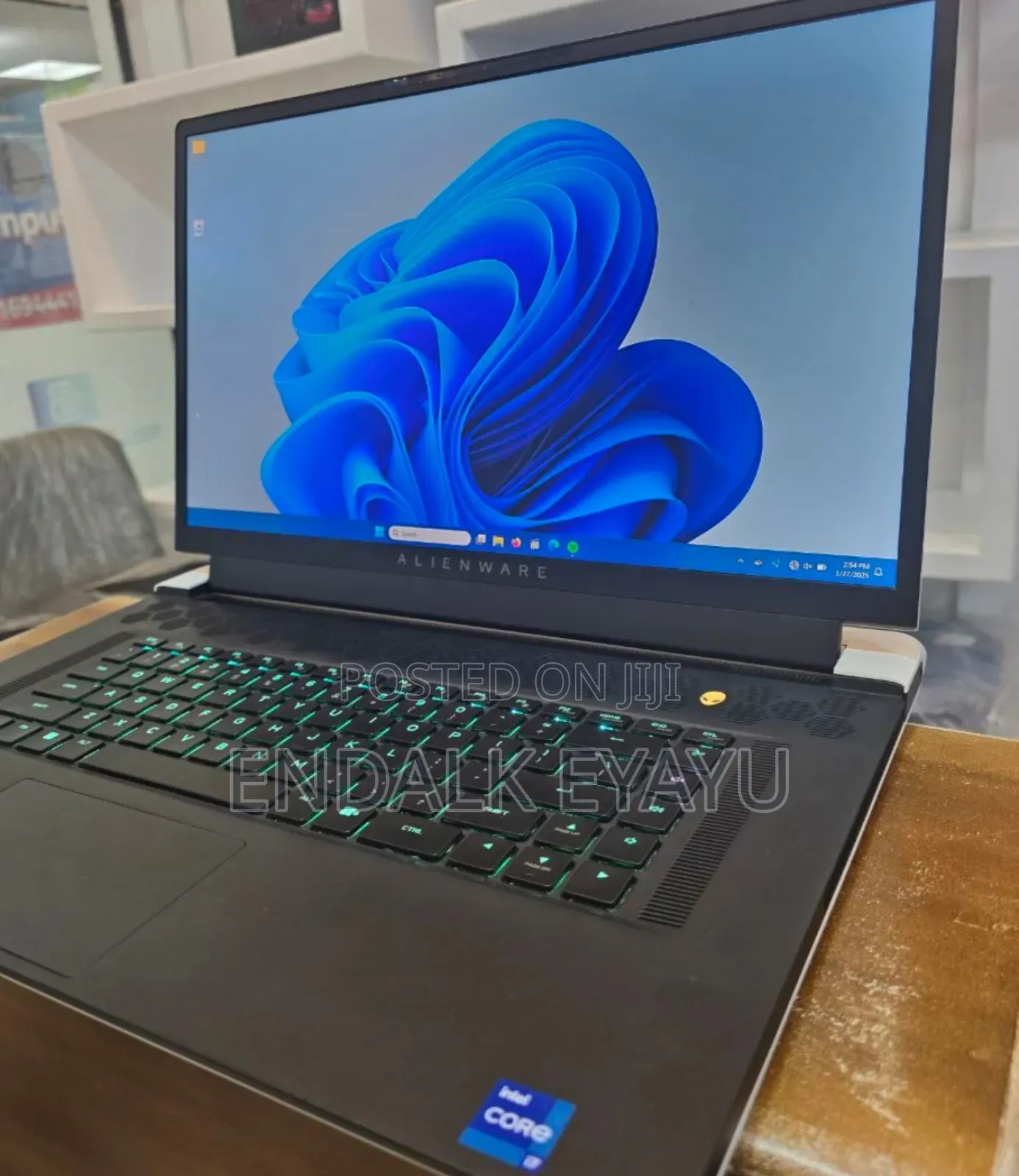 New Laptop Alienware M17x R2 32GB Intel Core I7 SSD 1T