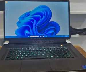 New Laptop Alienware M17x R2 32GB Intel Core I7 SSD 1T