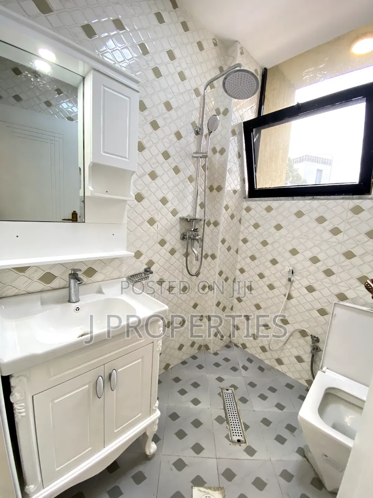 Furnished 3bdrm Apartment in Kirkos for rent