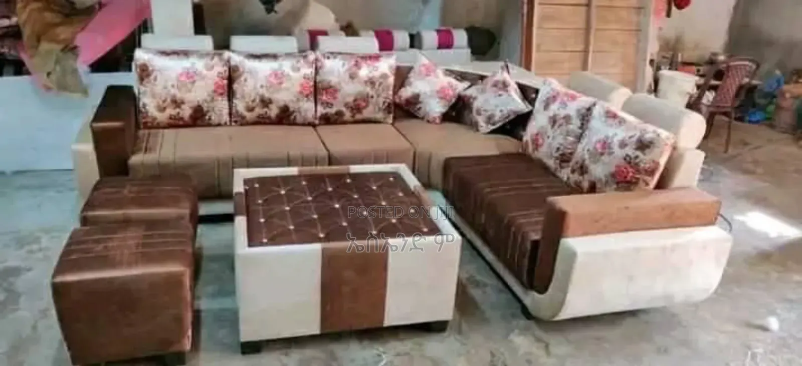 Turkish Sofa Design With Table