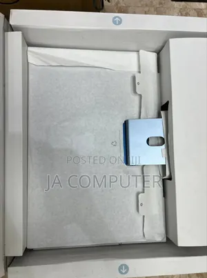 New Desktop Computer Apple iMac M3 8GB Apple M3 SSD 256GB