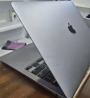 New Laptop Apple MacBook Air 2020 M1 8GB Intel Core I7 SSD 256GB