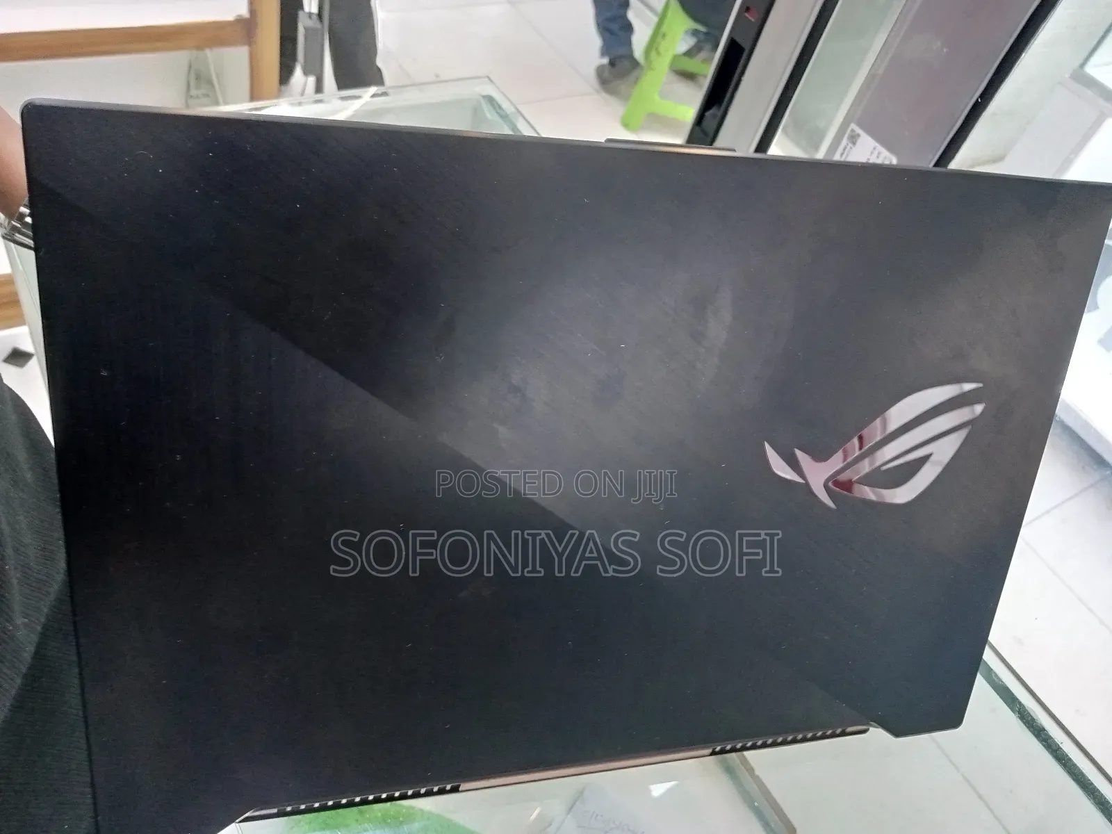 New Laptop Asus ROG Zephyrus S GX701 16GB Nvidia SSD 1T