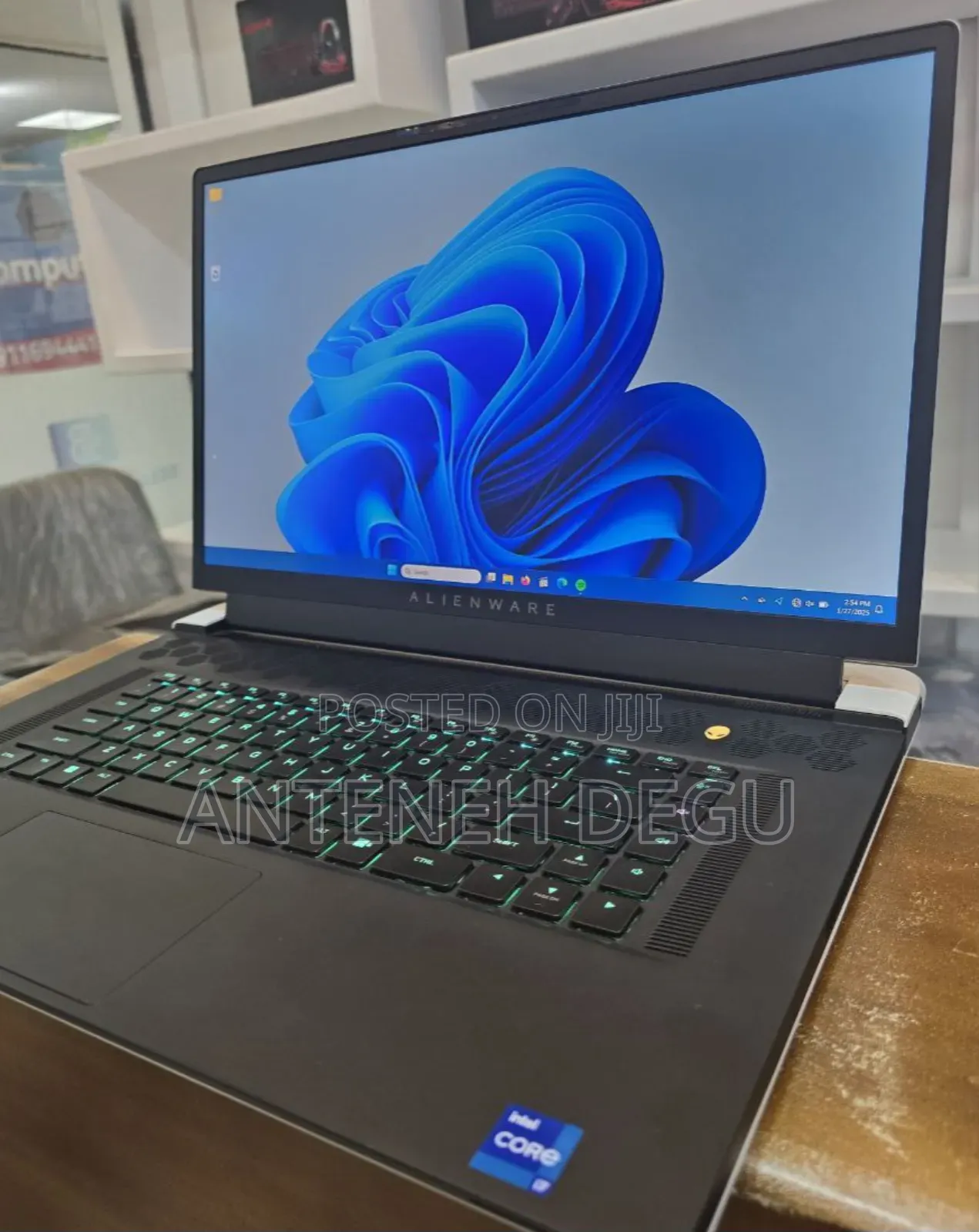 New Laptop Alienware M17x R2 32GB Intel Core I7 SSD 1T