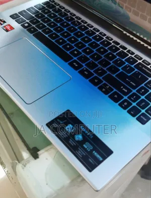 Photo - New Laptop Acer Aspire 3 16GB AMD Ryzen 7 SSD 512GB