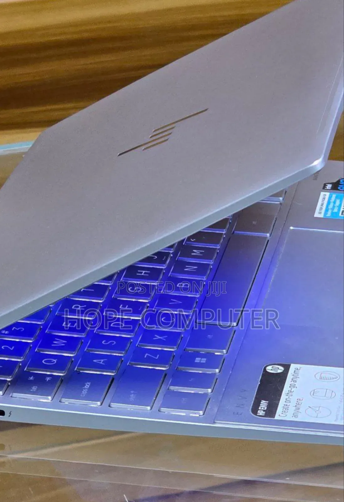 New Laptop HP Envy 15 8GB Intel Core I5 SSD 256GB