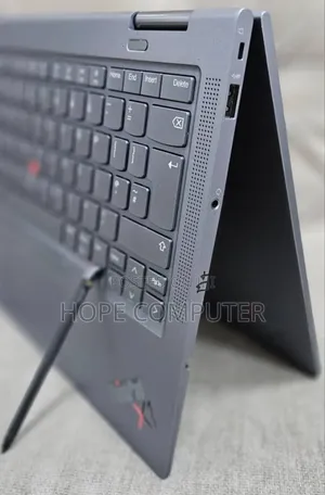 Photo - New Laptop Lenovo Thinkpad X1 Yoga 32GB Intel Core I7 SSD 512GB
