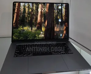 Photo - New Laptop Apple MacBook Air 2024 M3 15-Inch 8GB Apple M3 SSD 256GB