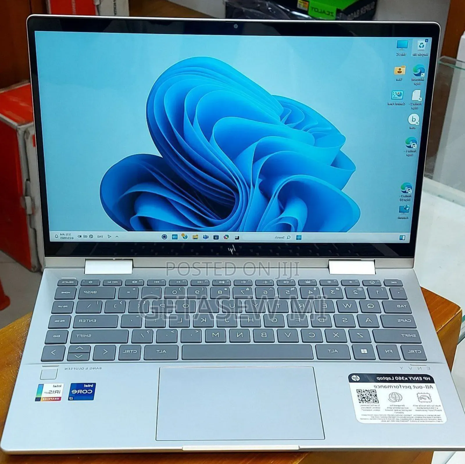 New Laptop HP Envy X360 16GB Intel Core I7 SSD 1T