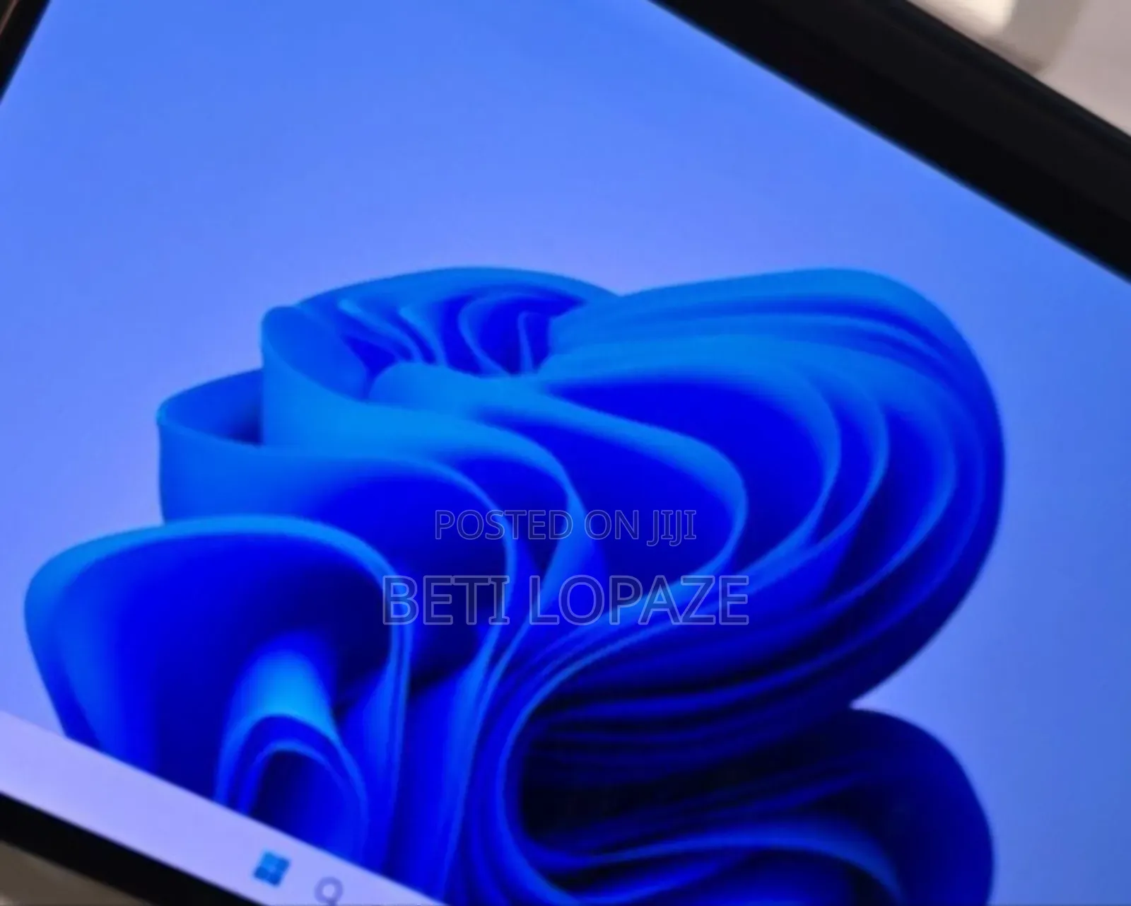 New Laptop Dell Inspiron 15 16GB Intel Core I7 SSD 1T