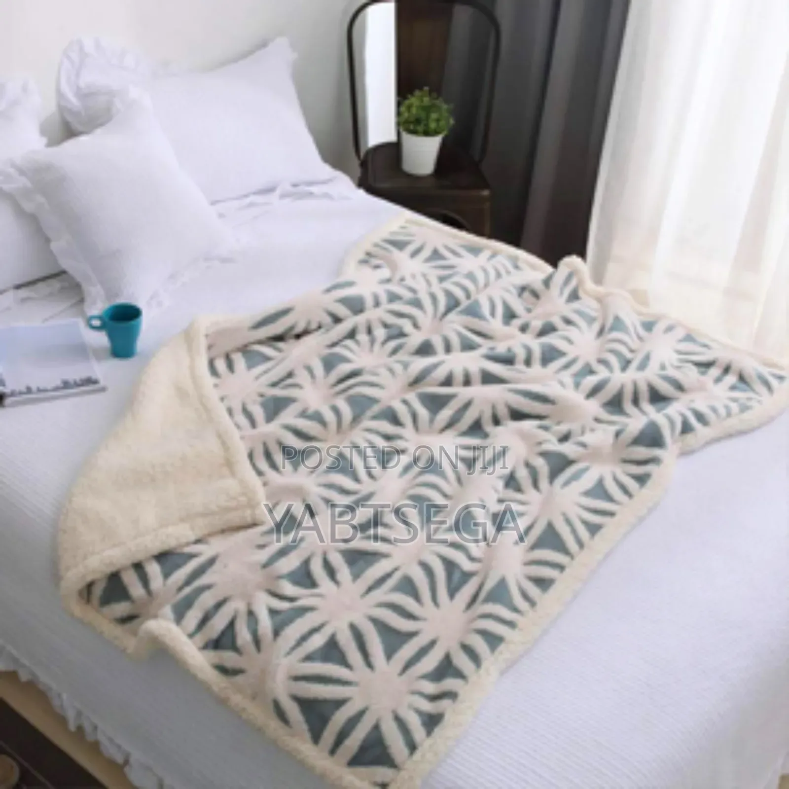 ጋቢ ለምኔ Comfort Blanket