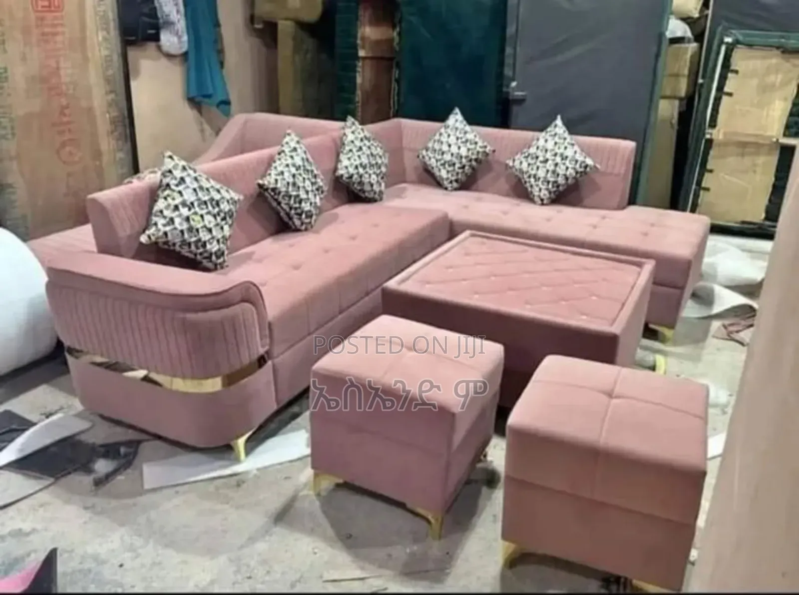 Economy Sofa With Table Design