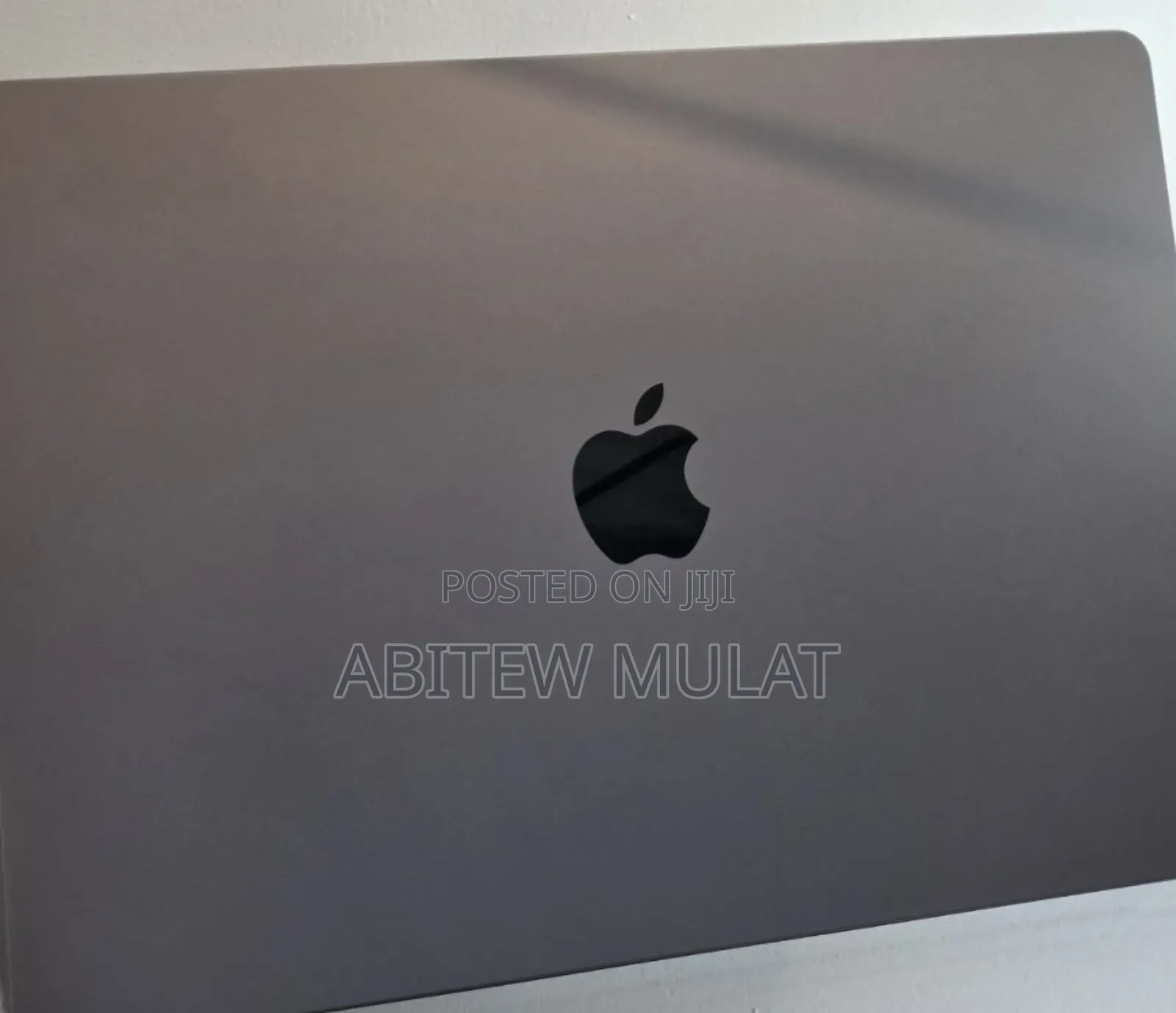 New Laptop Apple MacBook Air 2024 M3 15-Inch 8GB Apple M3 SSD 256GB