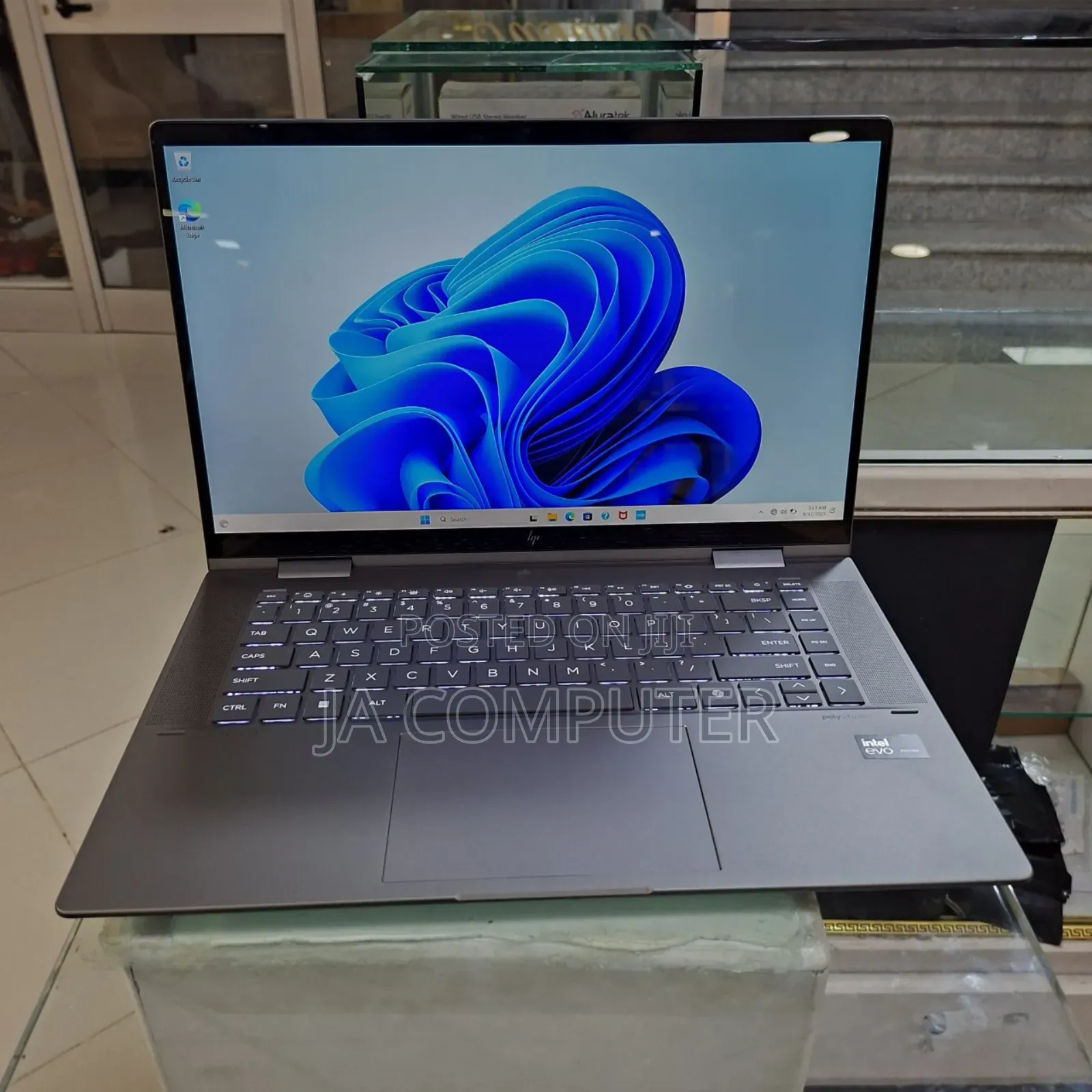 New Laptop HP Envy X360 32GB Intel Core Ultra 7 SSD 1T