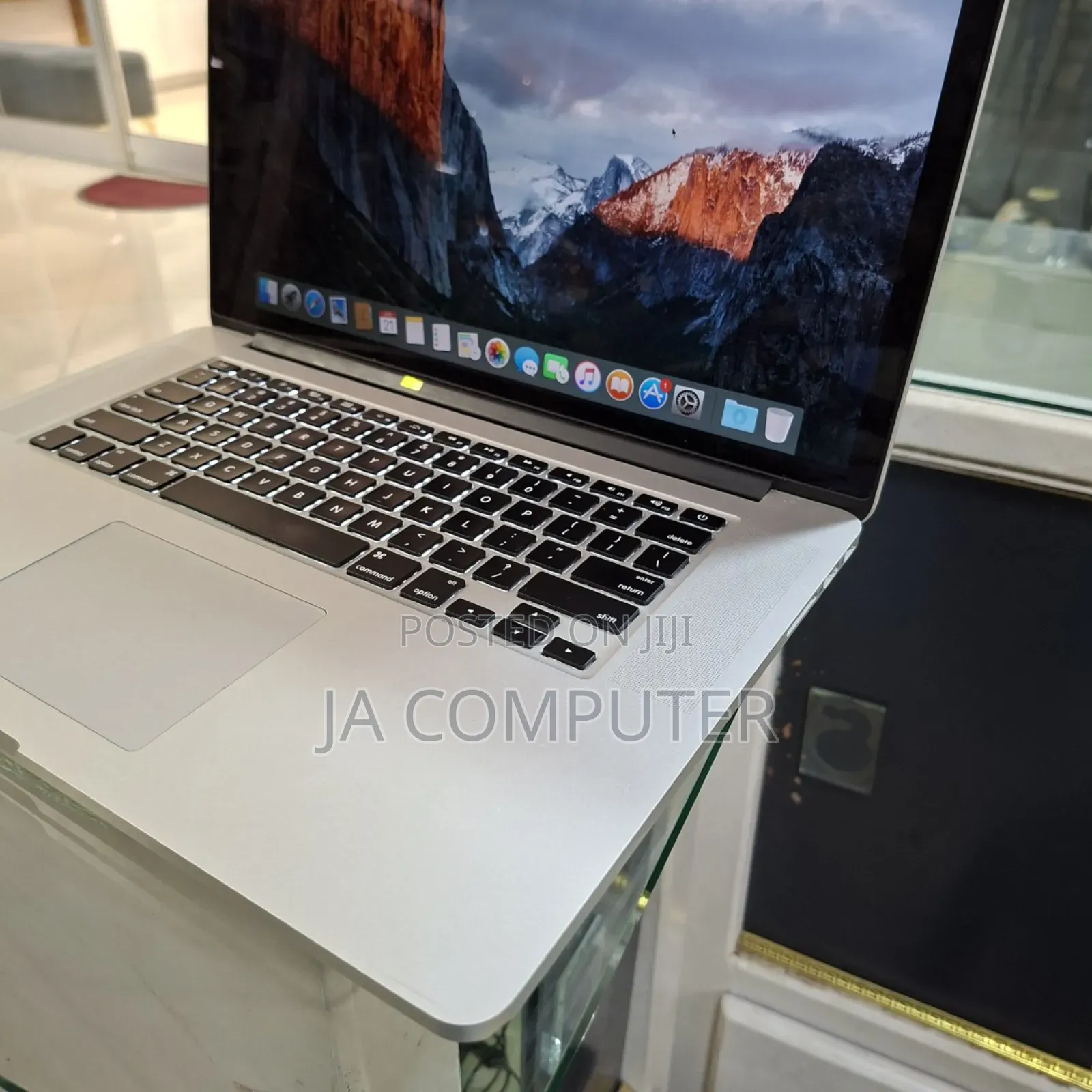 New Laptop Apple MacBook Air 2015 16GB Intel Core I7 SSD 256GB