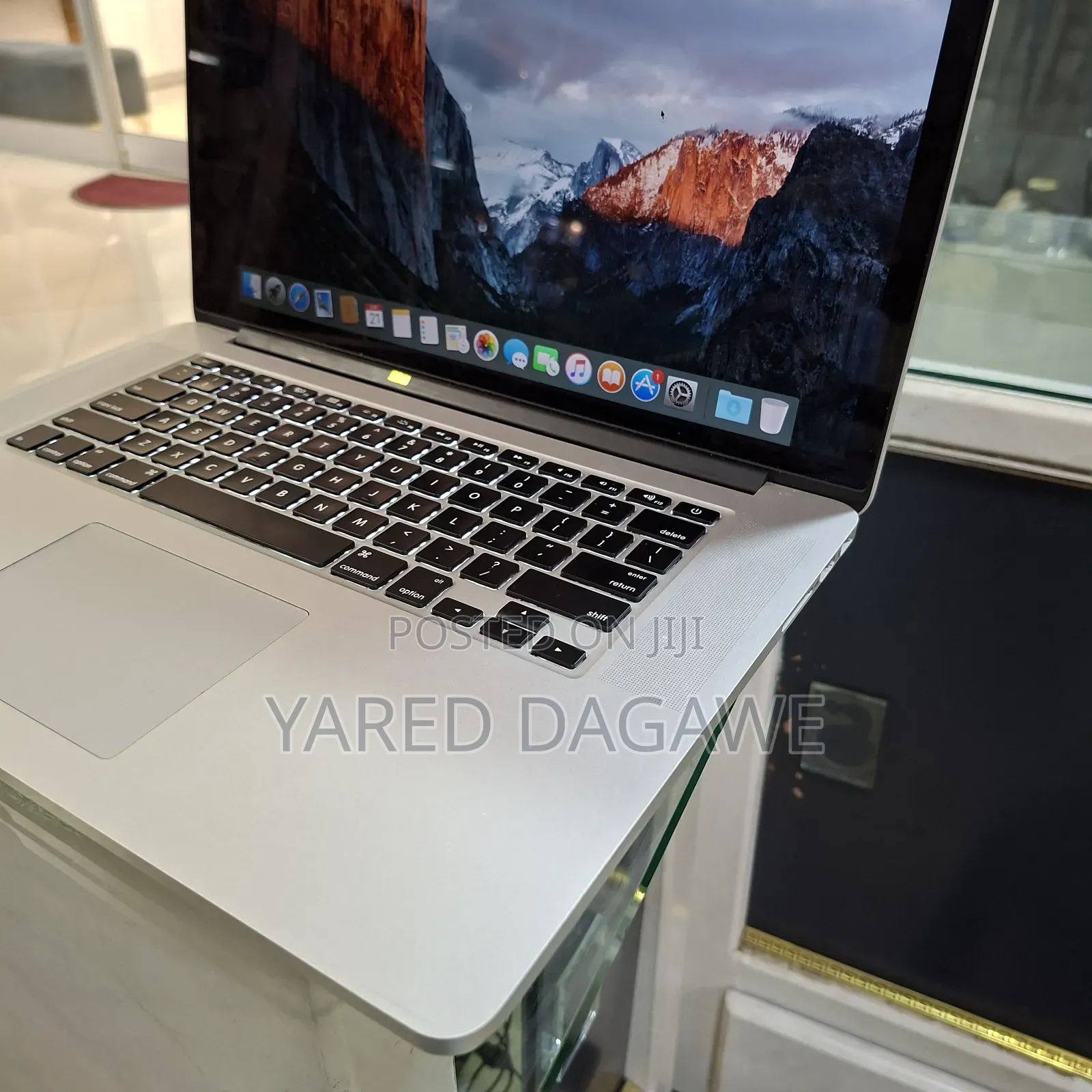 New Laptop Apple MacBook 2017 16GB Intel Core I7 SSD 256GB
