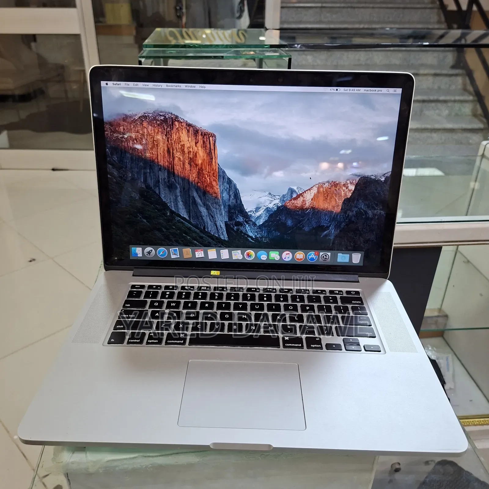 New Laptop Apple MacBook 2017 16GB Intel Core I7 SSD 256GB