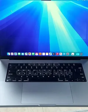 New Laptop Apple MacBook Pro M1 16GB Intel Core I5 SSD 1T