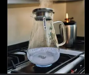 ግላስ የውሀ ማቅረቢያ