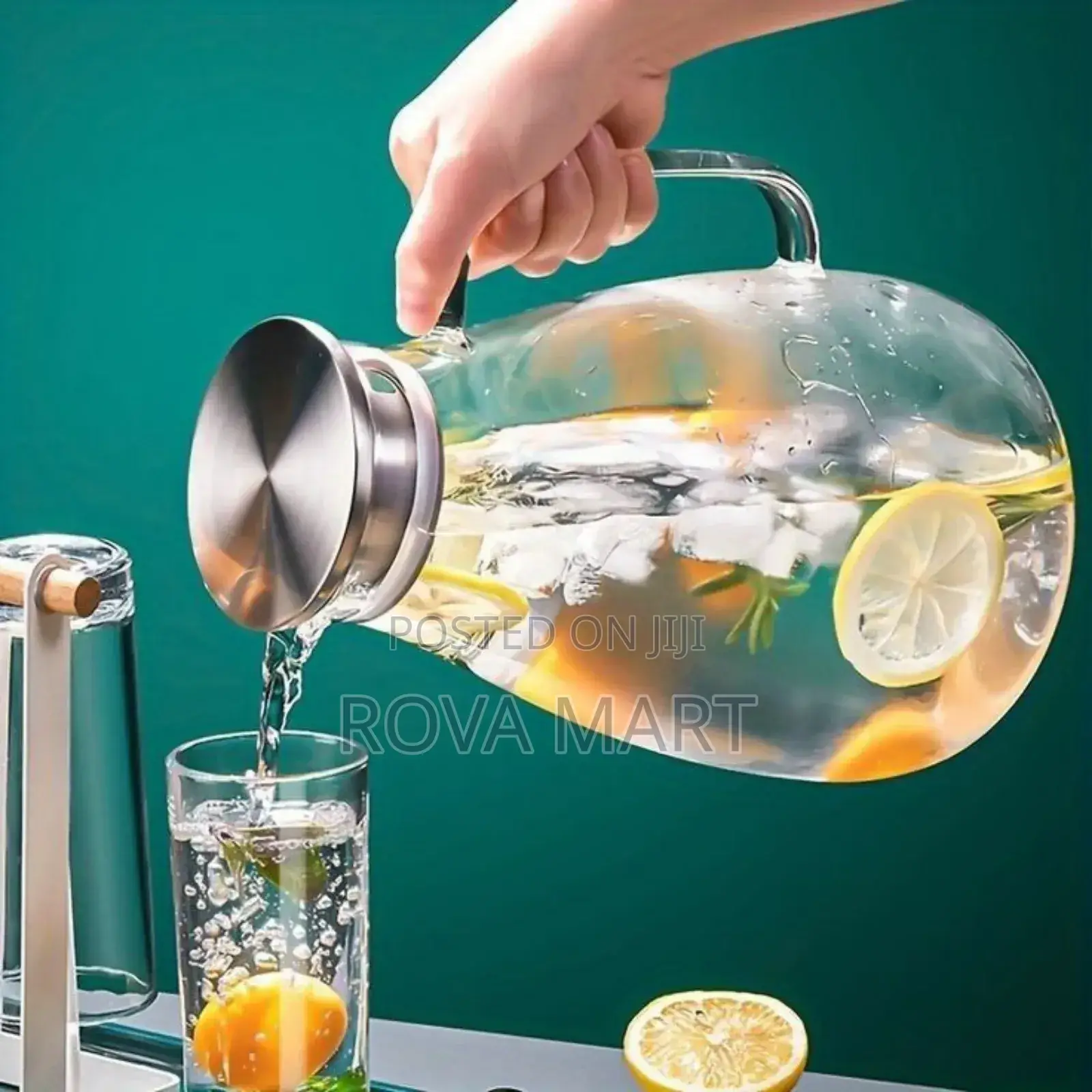 ግላስ የውሀ ማቅረቢያ