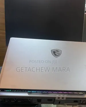 New Laptop MSI Vector 17 HX AI A2XWJG 16GB Intel Core I7 SSD 1T