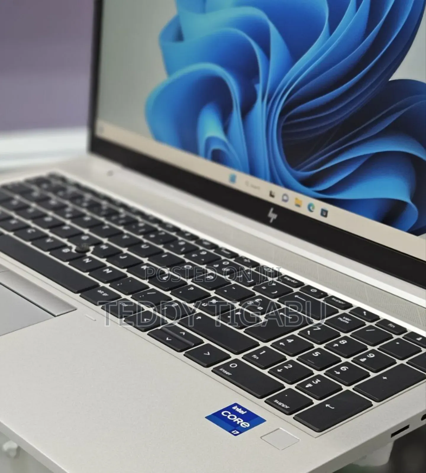 New Laptop HP EliteBook 840 G8 16GB Intel Core I7 SSD 512GB