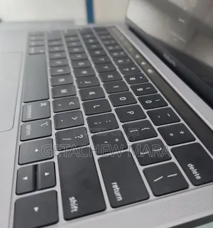 New Laptop Apple MacBook Pro 2019 8GB Intel Core I5 SSD 256GB