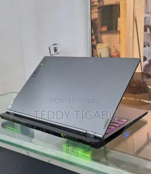New Laptop Lenovo Legion 5 8GB Intel Core I7 SSD 1T