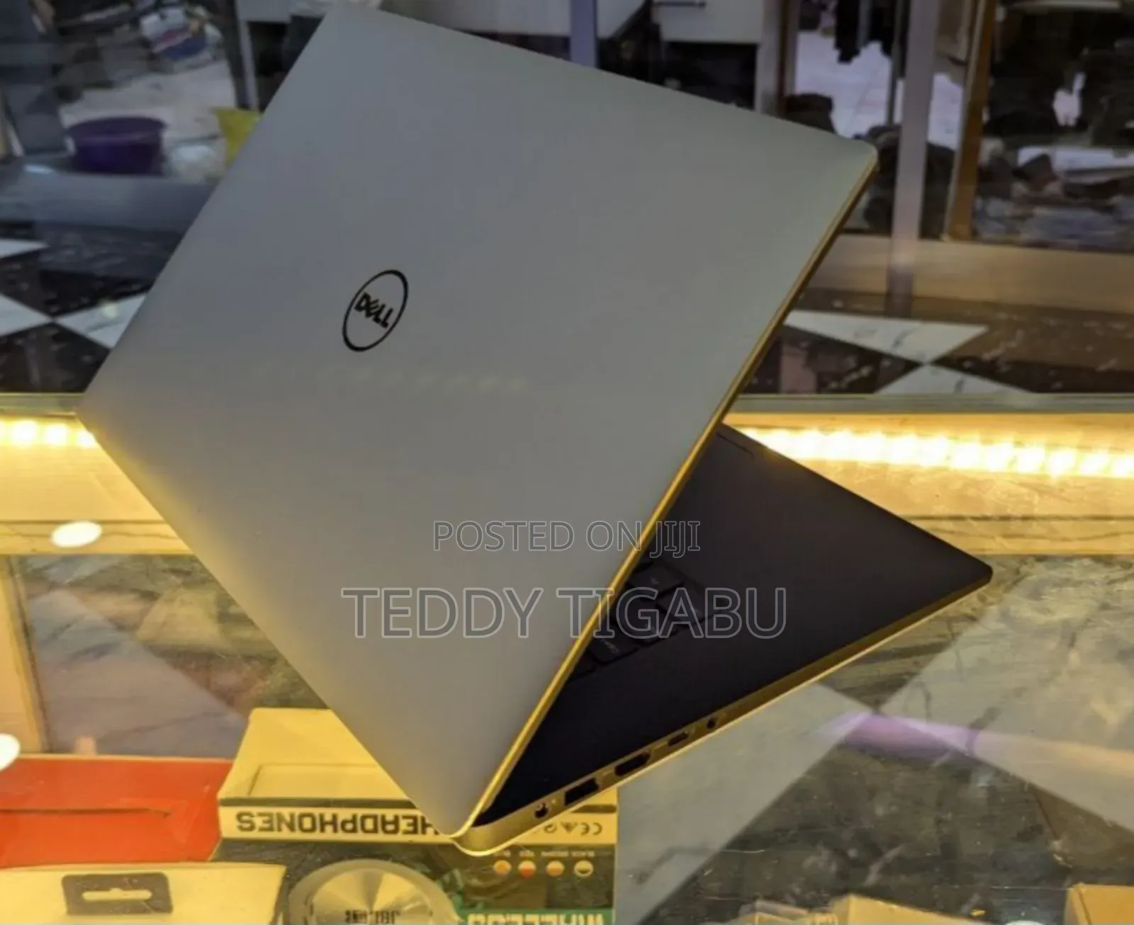 New Laptop Dell XPS 15 8GB Intel Core I5 SSD 256GB