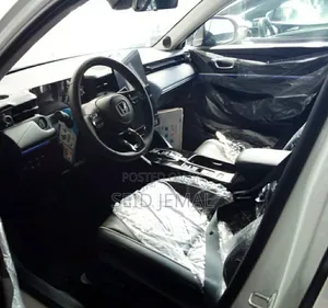 Hyundai Staria 2024 Gray