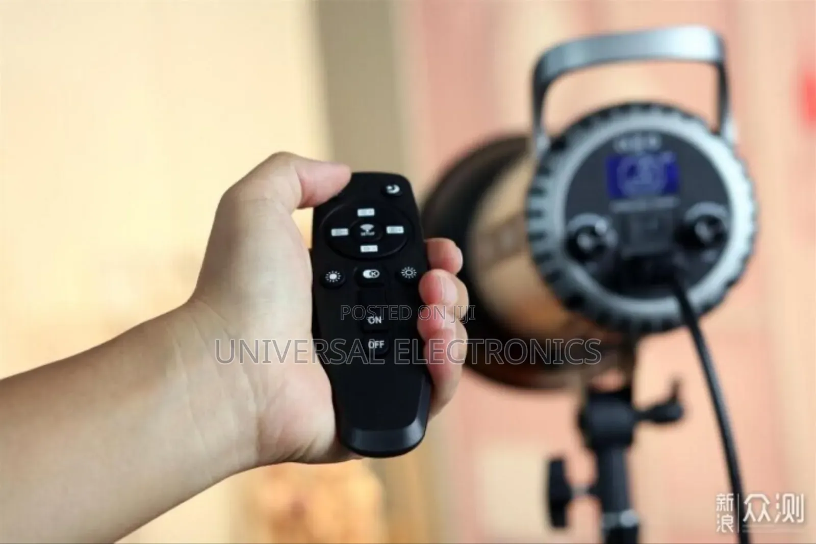 Professional Led Handheld Spot Light –Smooth Dimming 3200–