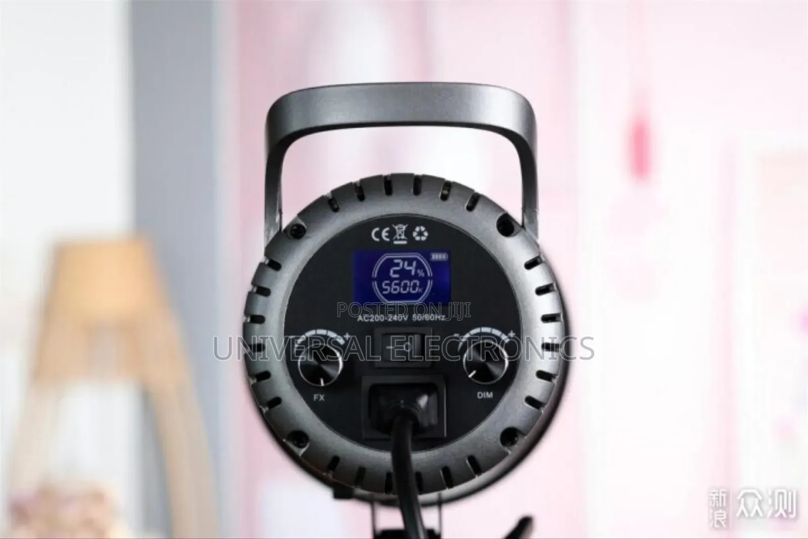 Studio 200 Watt Rechreagble Handheld Spot Light With Cri 97+