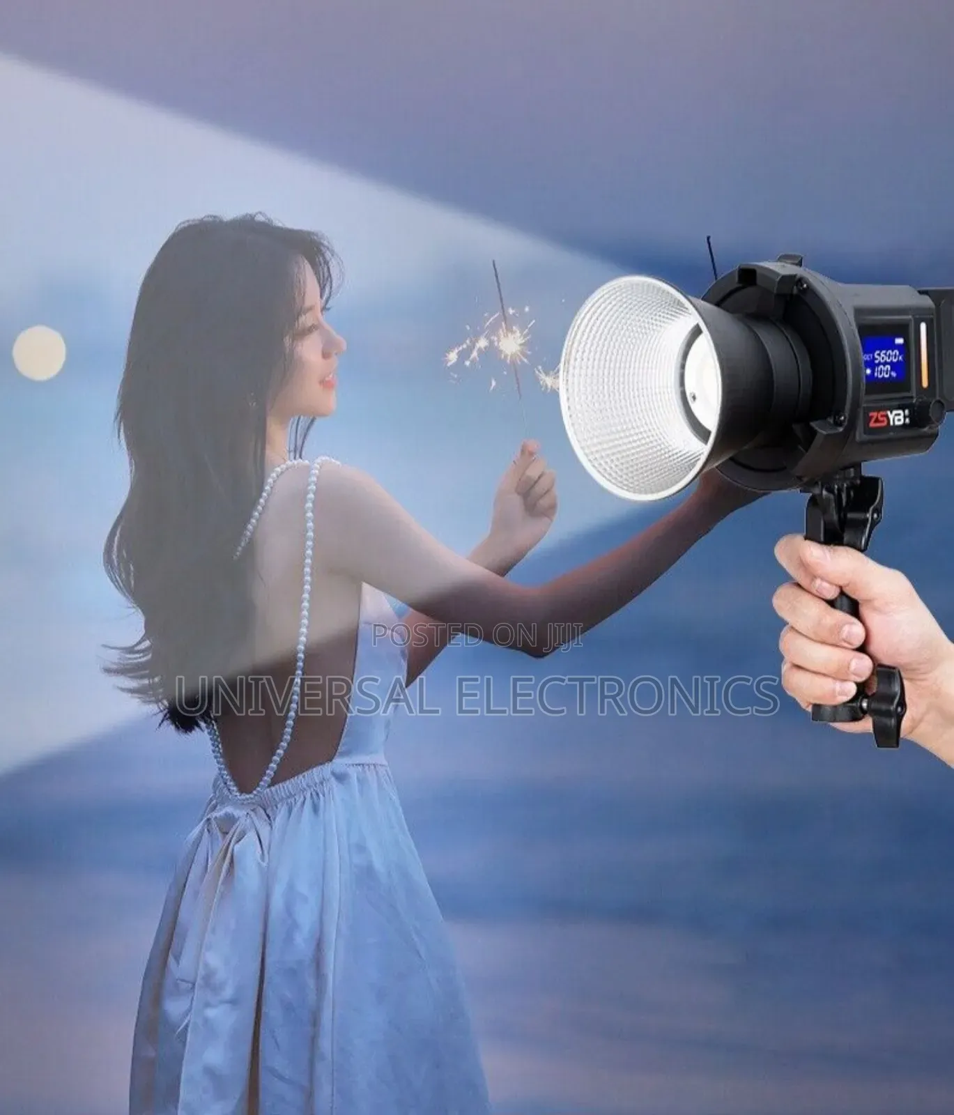 Compact Led Handheld Spot Light – Soft Lighting With Cri 97+