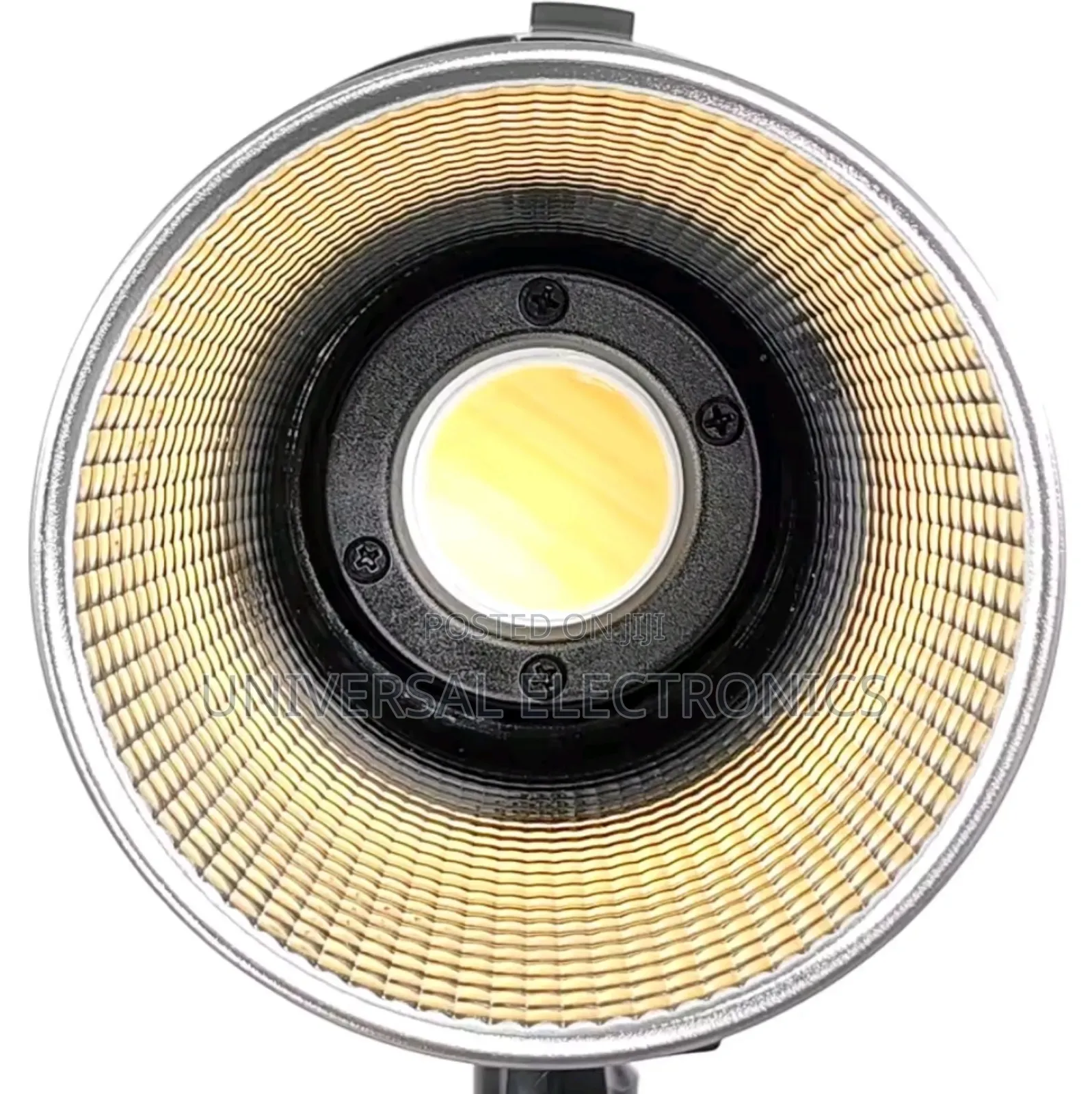 Adjustable 500 Watt Spot Light–High-Cri, Flicker-Free Output