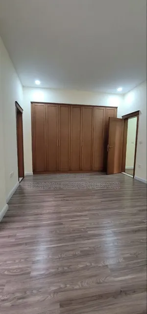 3bdrm Apartment in Apartment, Yeka for rent
