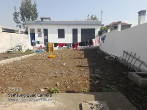 3bdrm Farm House in Oromia-Finfinne for sale