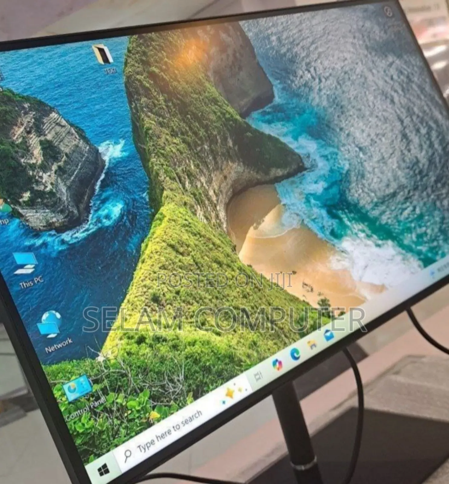 Brand New Lenovo 27" Inch Frameless Monitor 2022