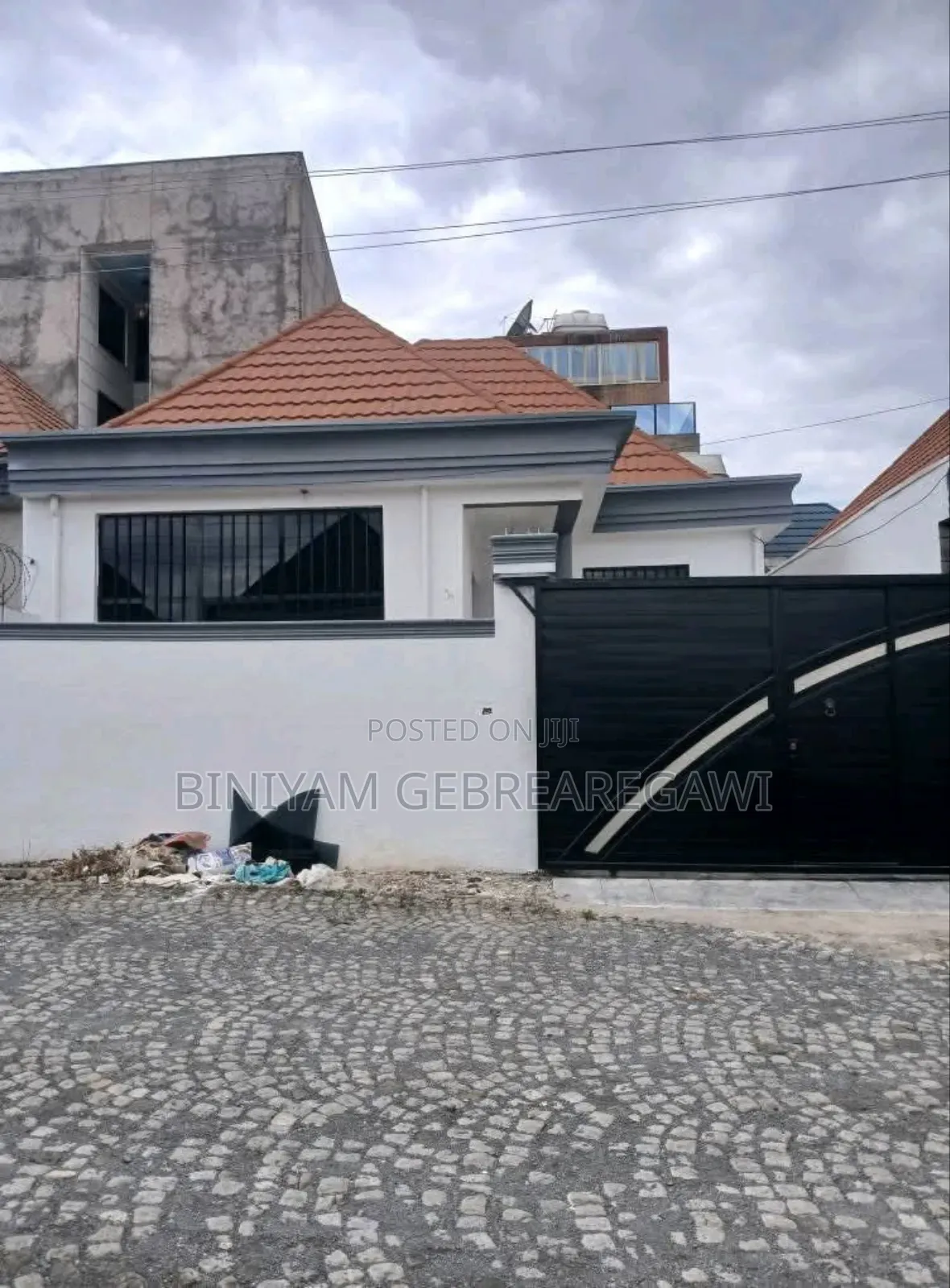 Furnished 5bdrm Villa in House, Yeka for rent