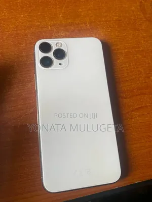 Photo - Apple iPhone 11 Pro 256 GB White