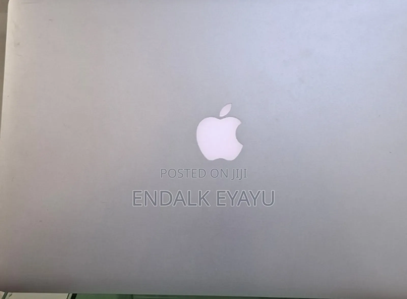 New Laptop Apple MacBook Pro 16GB Intel Core I7 SSD 256GB