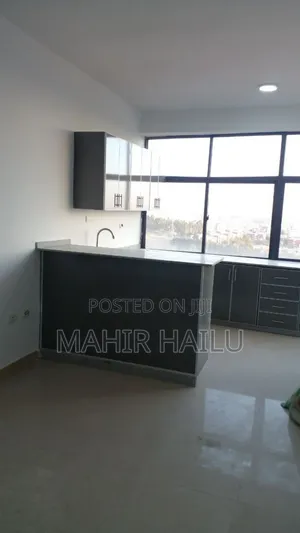 2bdrm Apartment in ኖህ ሪል እስቴት, Bole for sale