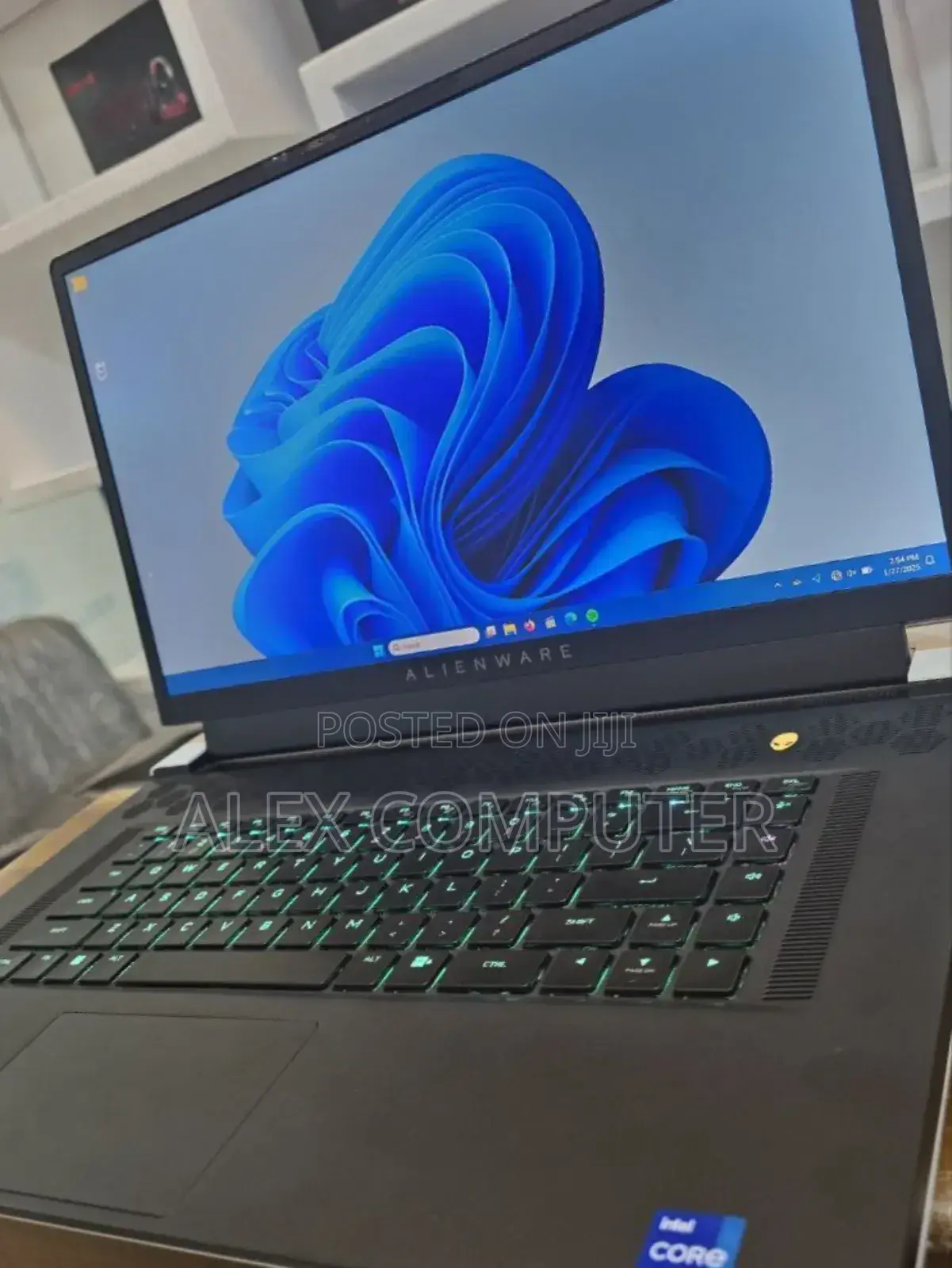 New Laptop Alienware M17x R2 32GB Intel Core I7 SSD 1T